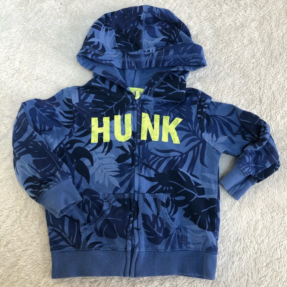 Carter’s boys 24 month Hunk sweatshirt